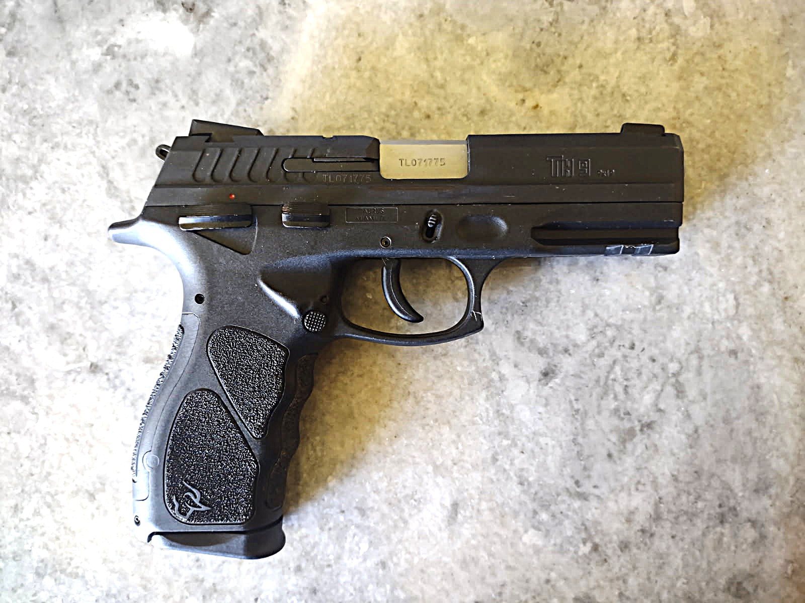 Image of TAURUS TH9 9MM PISTOL